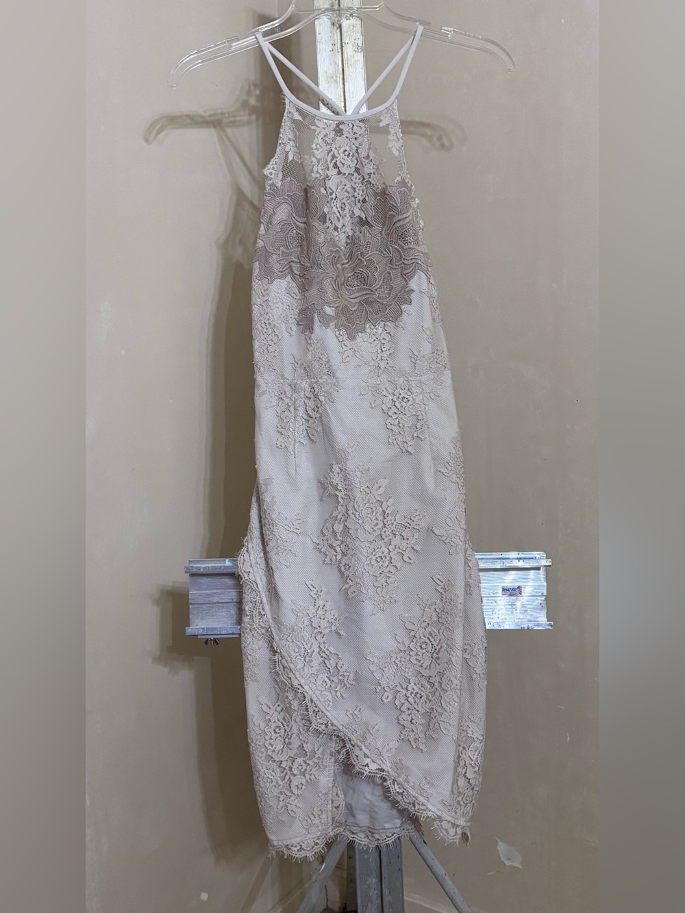 Saylor Ivory Floral Lace Halter Midi Dress with Tulip Hem Sz XS